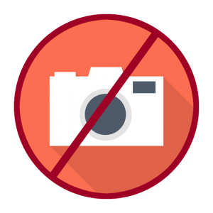 No photos or videos, the 911 center cannot receive them